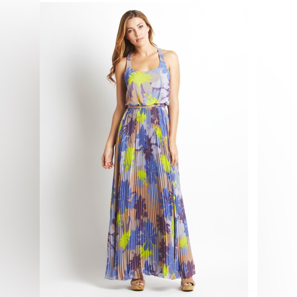 Jessica Simpson floral pleated maxi dresss